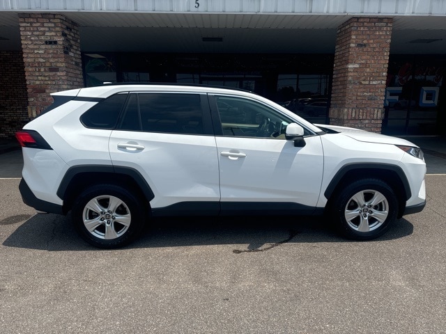 Used 2021 Toyota RAV4 XLE with VIN 2T3W1RFV1MC128622 for sale in Fort Walton Beach, FL