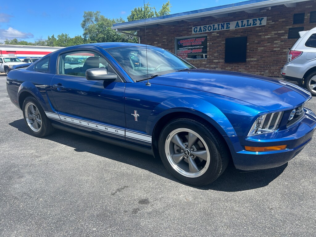 Used 2006 Ford Mustang For Sale at Gasoline Alley Auto Sales VIN