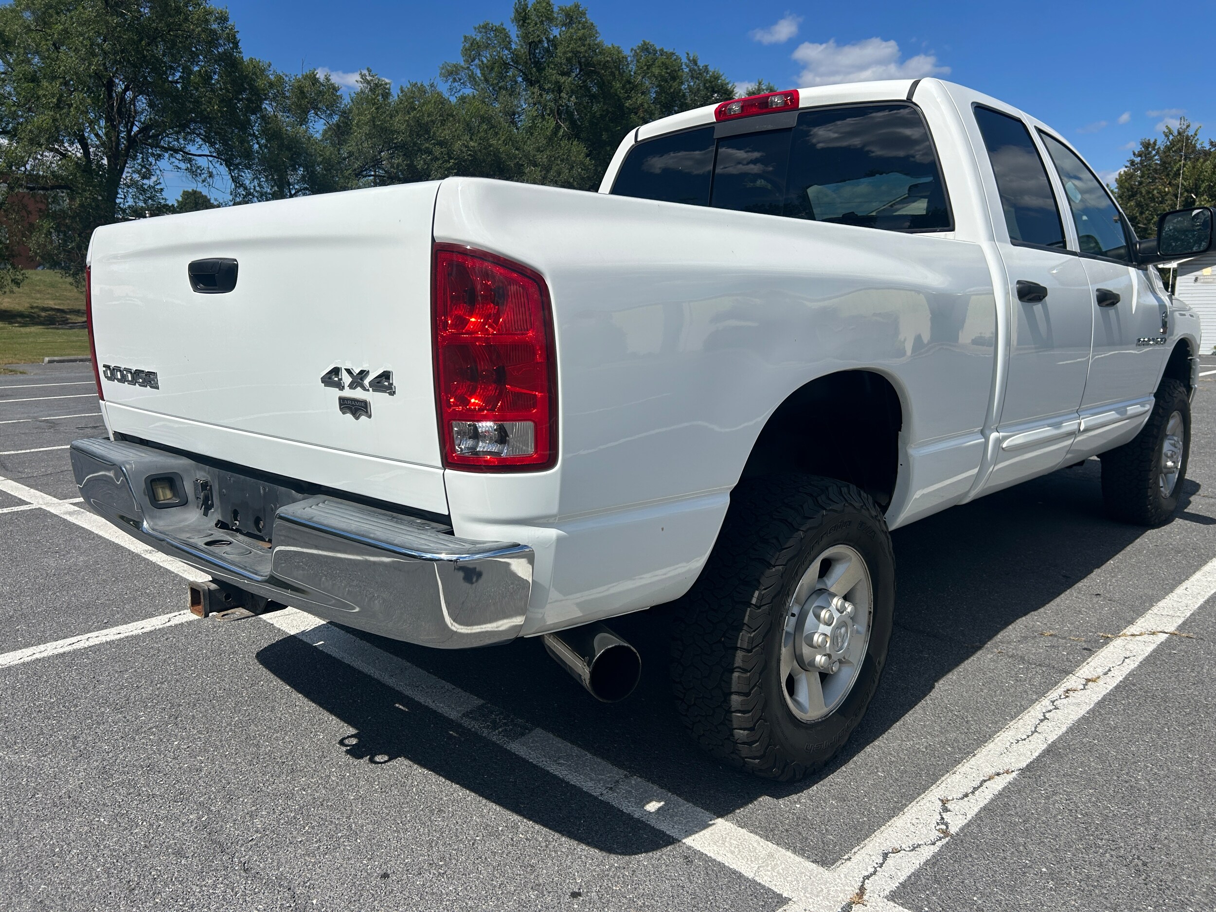 2003 Dodge Ram SLT Laramie photo 2