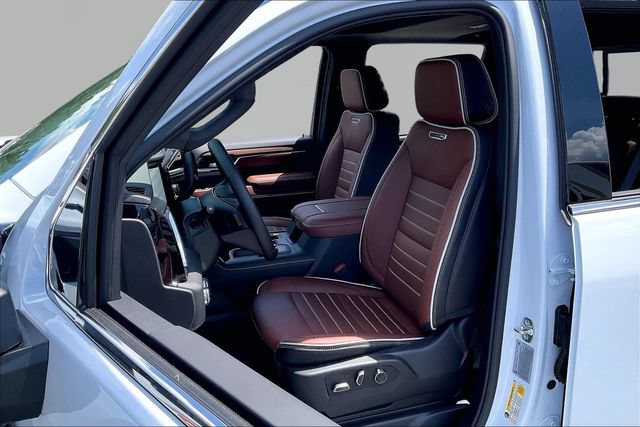 2026 GMC Sierra 3500HD Denali Ultimate - Photo 10