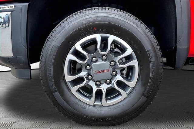 2026 GMC Sierra 3500HD SLE - Photo 13