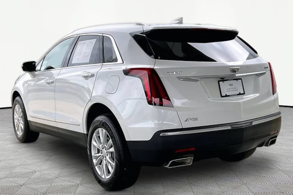 Certified 2023 CADILLAC XT5 FWD Luxury SUV