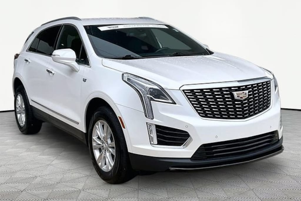 Certified 2023 CADILLAC XT5 FWD Luxury SUV