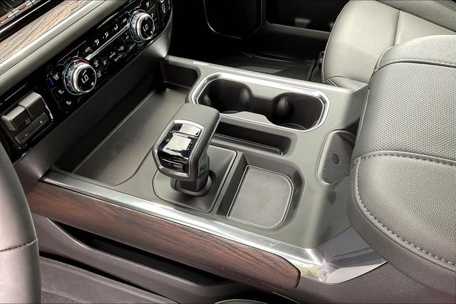 2026 GMC Sierra 1500 SLT - Photo 9