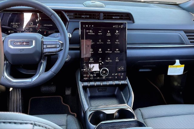 2027 GMC Terrain AT4 - Photo 8