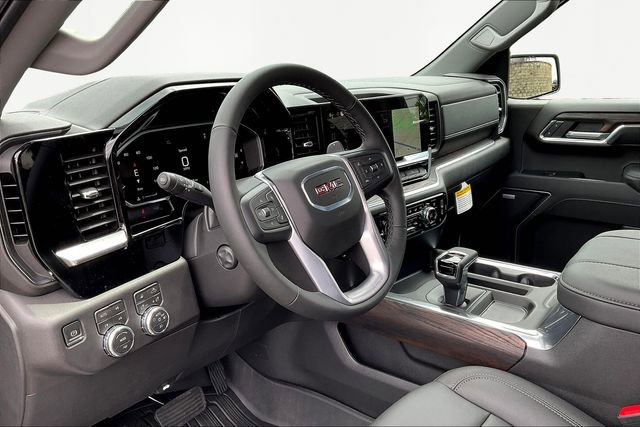 2026 GMC Sierra 1500 SLT - Photo 7