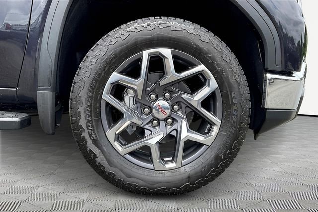 2026 GMC Sierra 1500 SLT - Photo 13
