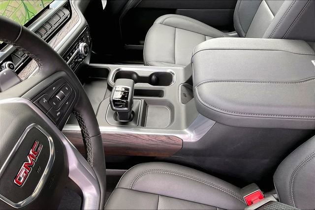 2026 GMC Sierra 1500 SLT - Photo 9