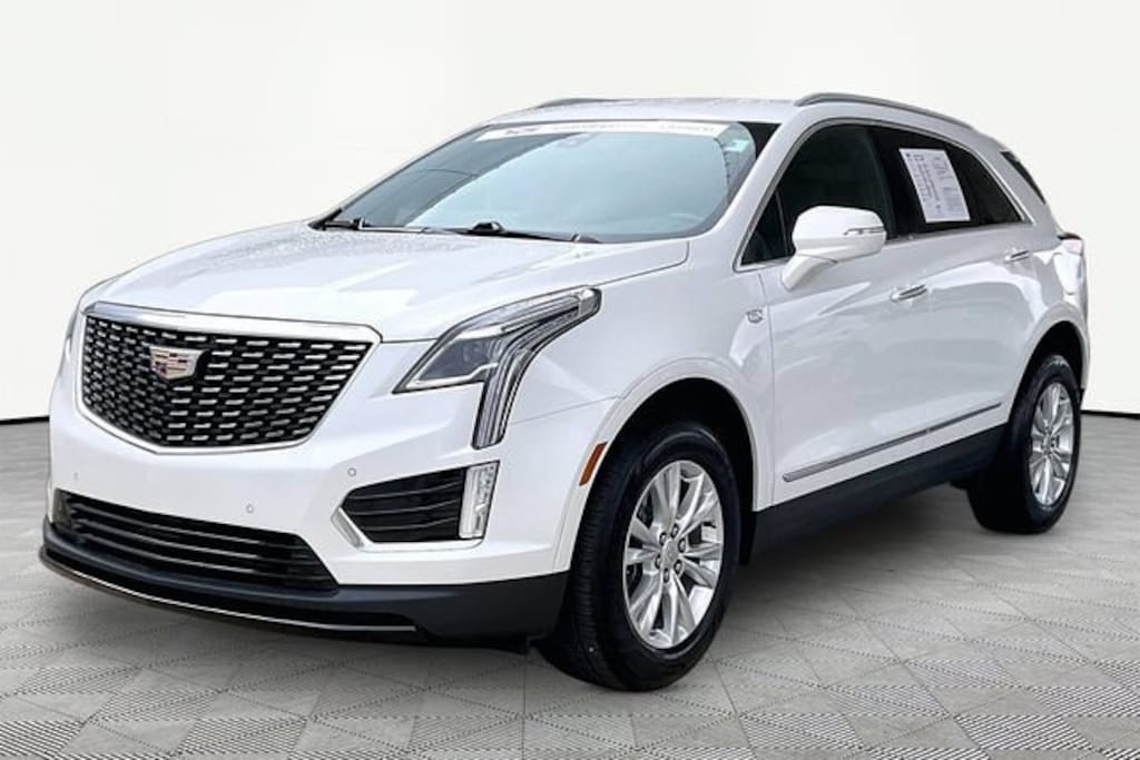 Certified 2023 CADILLAC XT5 FWD Luxury SUV