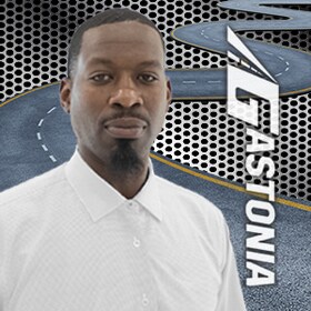 Staff member Luc Kikunda from ID_c8fd70