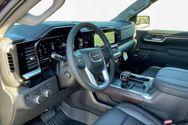2026 GMC Sierra 1500 SLT - Photo 7