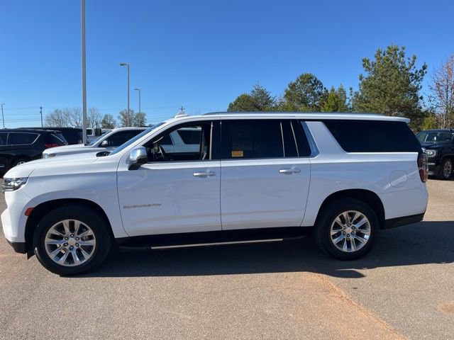 2023 Chevrolet Suburban Premier photo 2