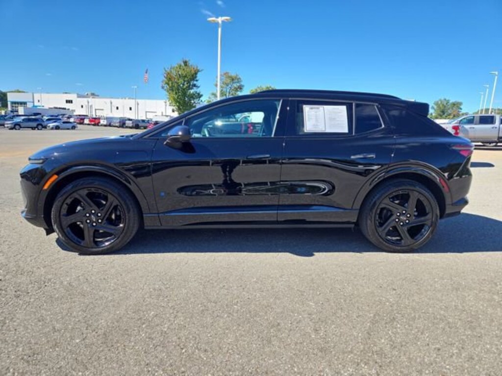 Used 2025 Chevrolet Equinox EV RS SUV