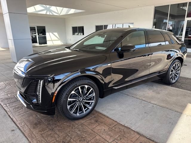 2026 Cadillac LYRIQ Sport's photo