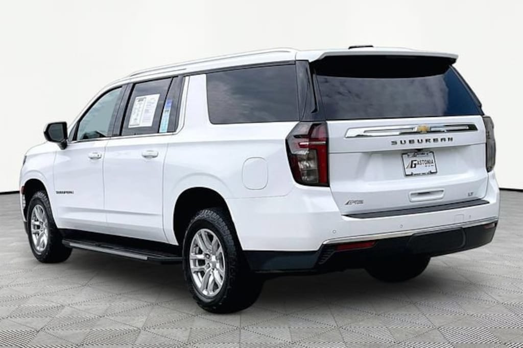 Used 2023 Chevrolet Suburban LT SUV
