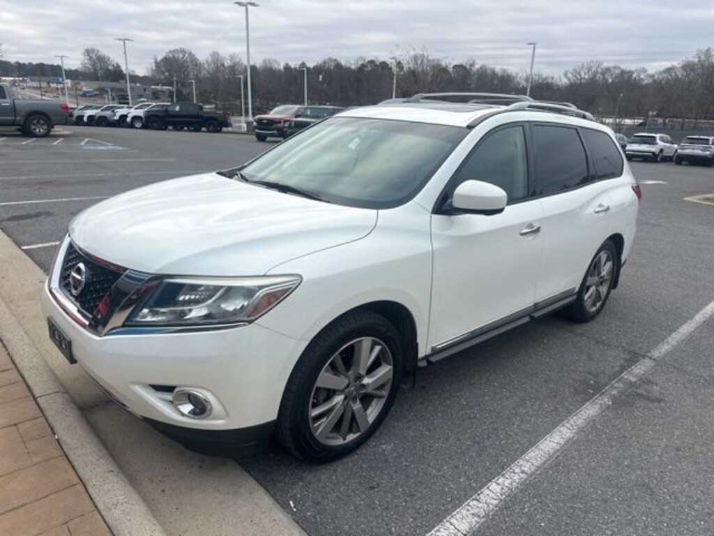 Used 2015 Nissan Pathfinder Platinum SUV