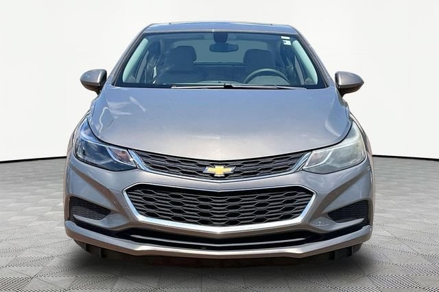 Used 2017 Chevrolet Cruze LT with VIN 1G1BE5SM1H7219049 for sale in Lowell, NC