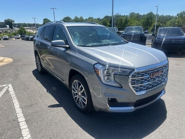 2024 GMC Terrain Denali AWD's photo