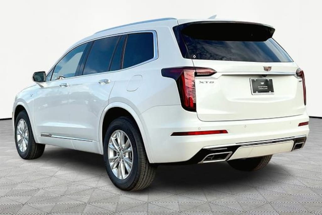 New 2025 CADILLAC XT6 Luxury SUV
