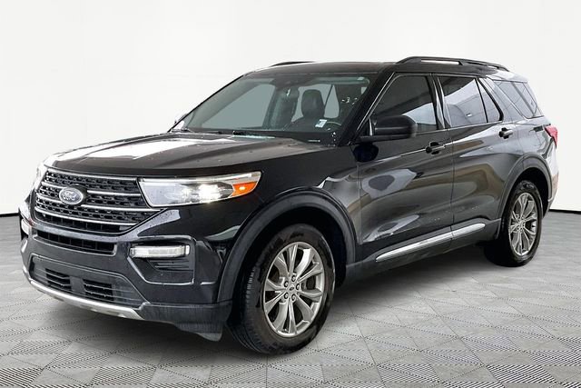 2020 Ford Explorer XLT photo 3