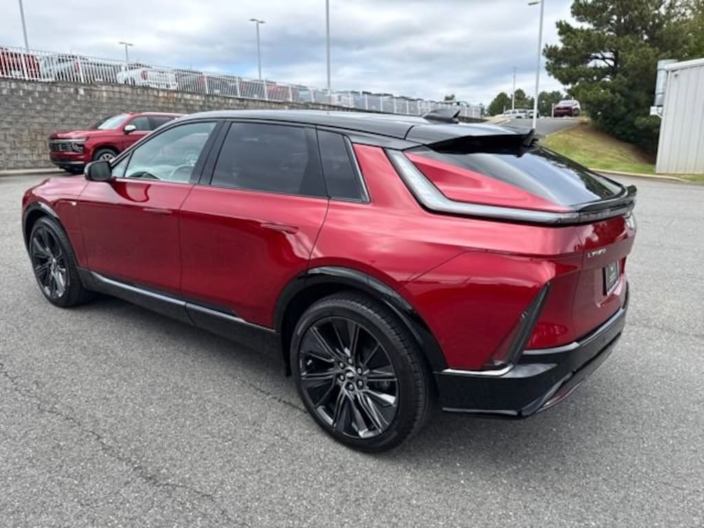 New 2026 CADILLAC LYRIQ Signature Sport SUV