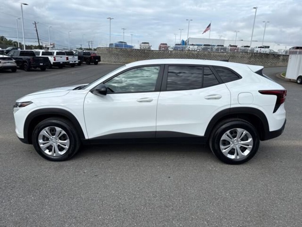 Used 2024 Chevrolet Trax LS SUV