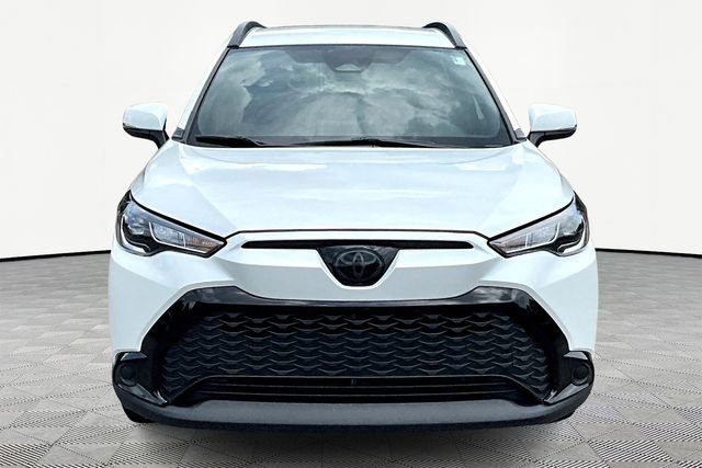 2024 Toyota Corolla Cross Hybrid SE photo 2