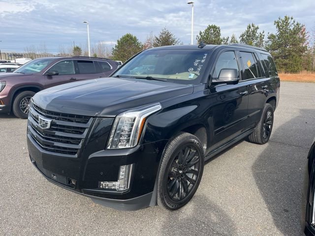 2019 Cadillac Escalade Platinum photo 3