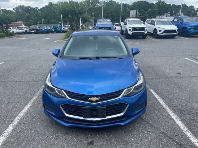 Used 2017 Chevrolet Cruze LT with VIN 3G1BE6SM1HS610757 for sale in Lowell, NC