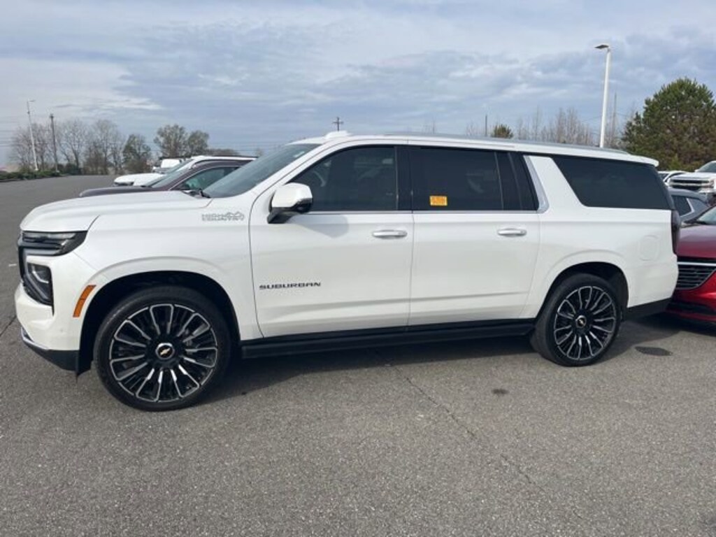Used 2025 Chevrolet Suburban High Country SUV