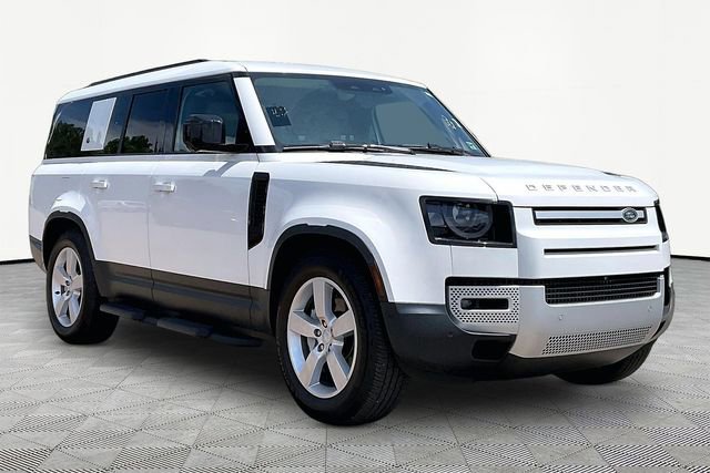 2024 Land Rover Defender 130 S P400's photo
