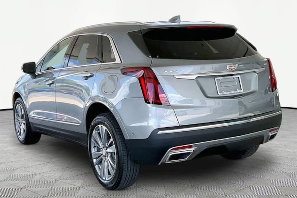 New 2026 CADILLAC XT5 Premium Luxury SUV