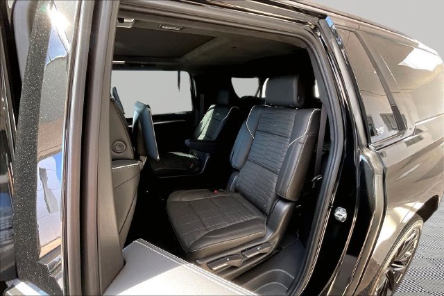 2026 Cadillac Escalade ESV Platinum Sport - Photo 11