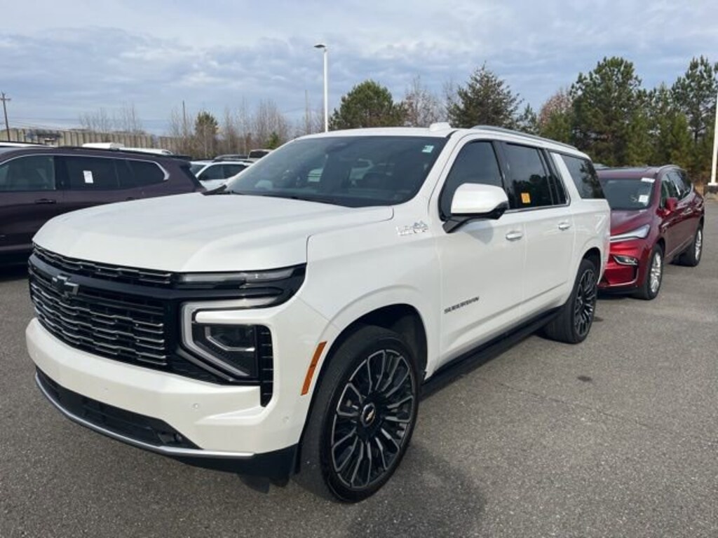 Used 2025 Chevrolet Suburban High Country SUV
