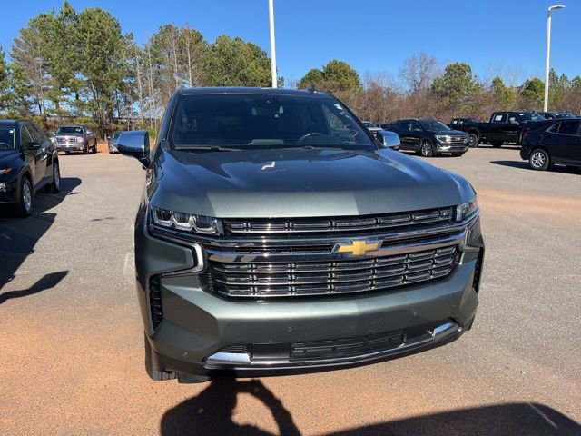 2023 Chevrolet Suburban Premier photo 2