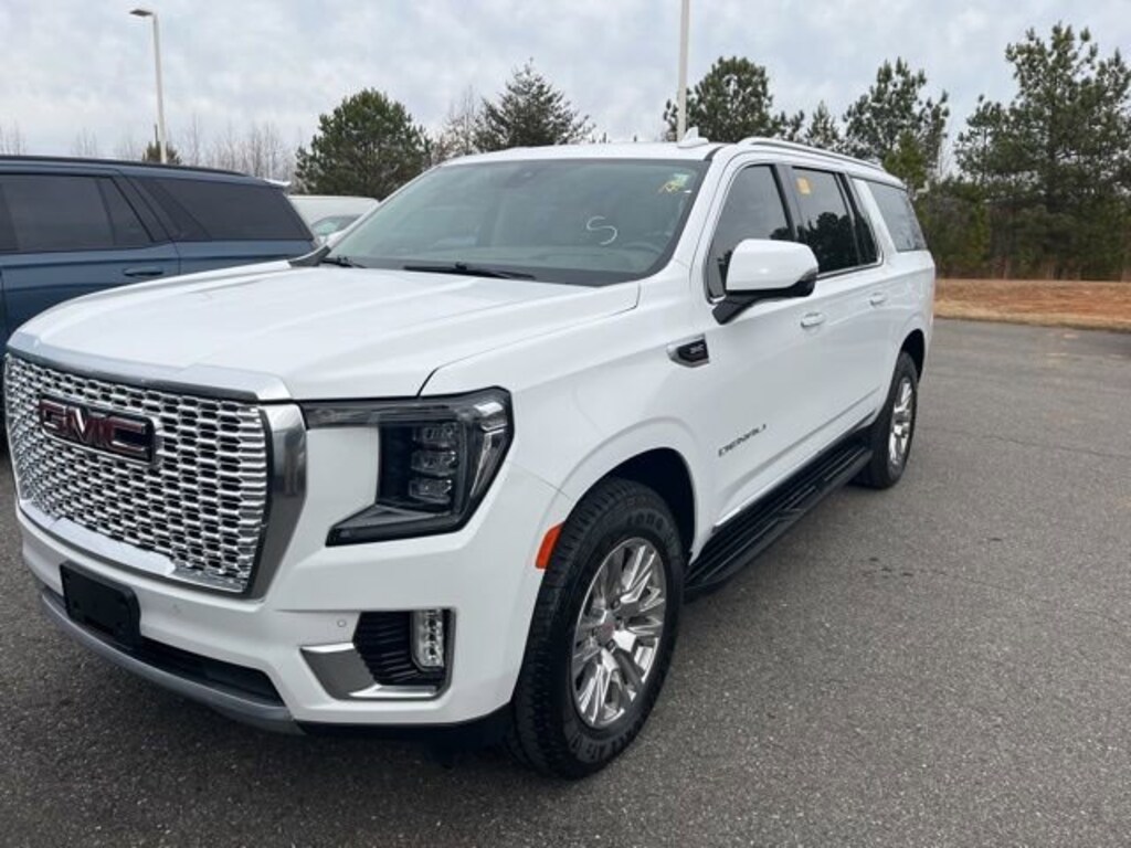Used 2022 GMC Yukon XL Denali SUV
