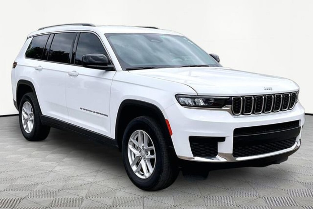 Used 2023 Jeep Grand Cherokee L Laredo 4x2 SUV
