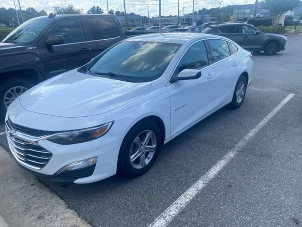 Used 2024 Chevrolet Malibu LS Car