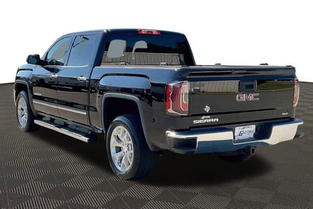 Used 2018 GMC Sierra 1500 SLT Truck