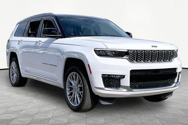 2023 Jeep Grand Cherokee L Summit 4x4's photo