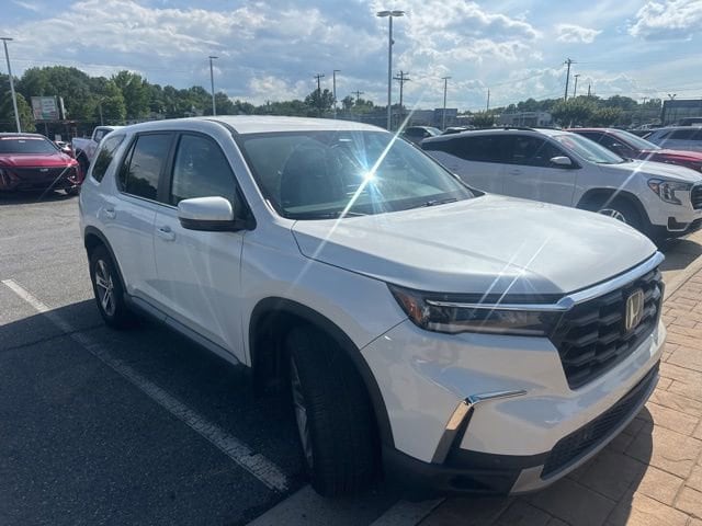 2024 Honda Pilot EX-L 8-Occupant 2WD's photo