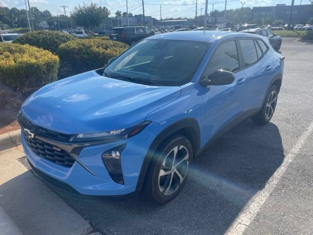 Used 2024 Chevrolet Trax 1RS SUV