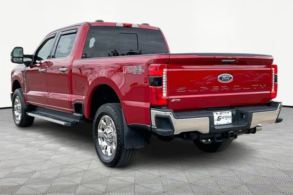 Used 2023 Ford F-250 Lariat Truck