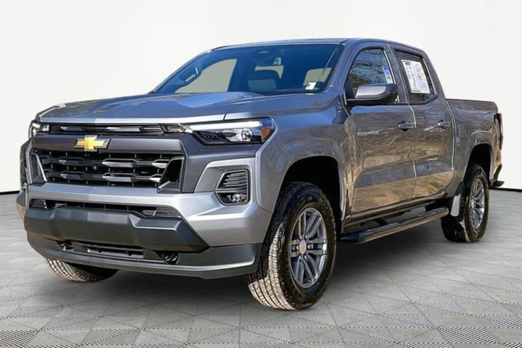Used 2025 Chevrolet Colorado WT/LT Truck