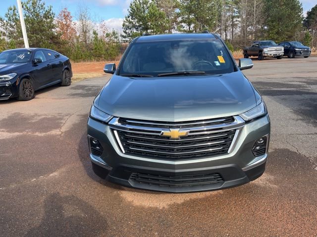 2022 Chevrolet Traverse Cloth photo 2