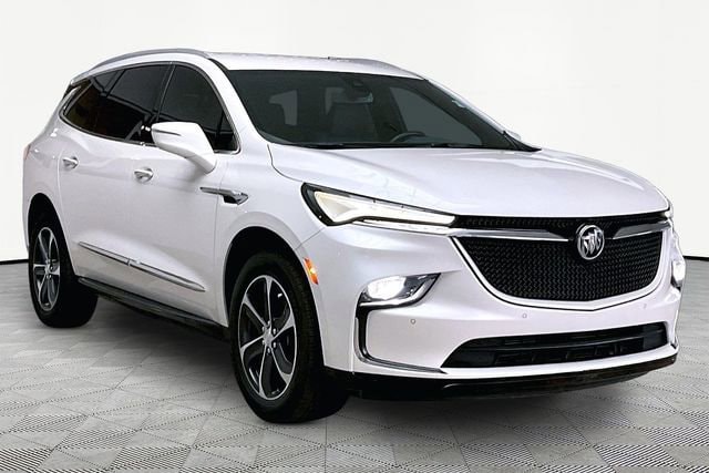 2022 Buick Enclave Essence's photo