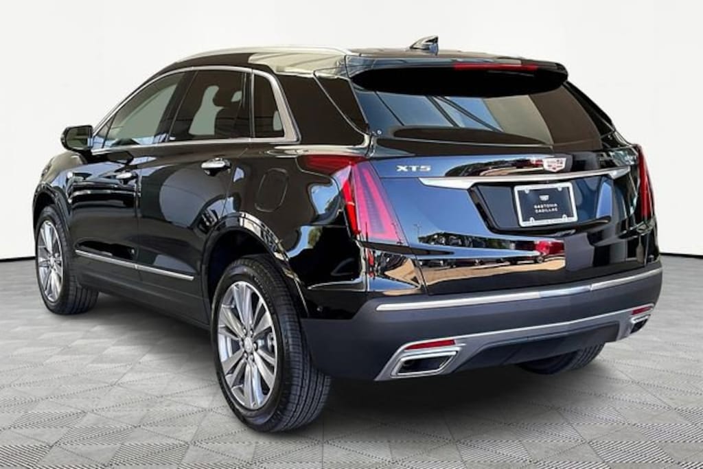 New 2025 CADILLAC XT5 Premium Luxury SUV