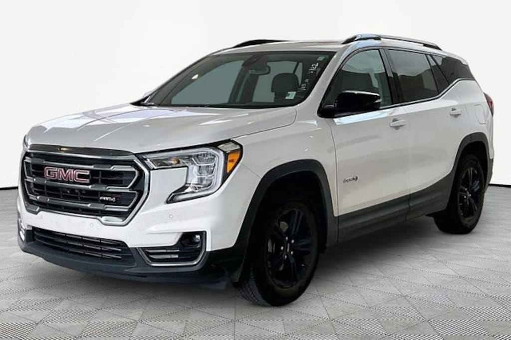 Used 2024 GMC Terrain AT4 SUV
