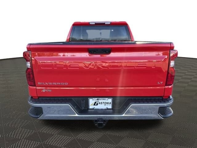 2023 Chevrolet Silverado 1500 LT photo 4