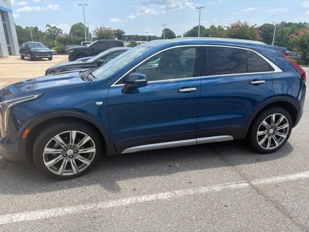 Used 2019 CADILLAC XT4 AWD Premium Luxury SUV